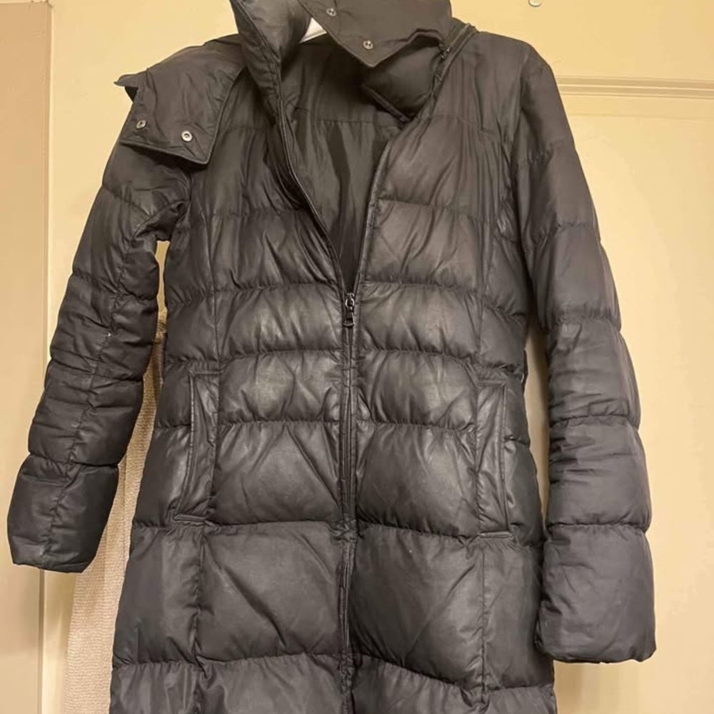 Women's Black Puffer Jacket